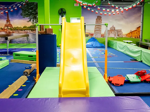 Врсте опреме за дечија игралишта