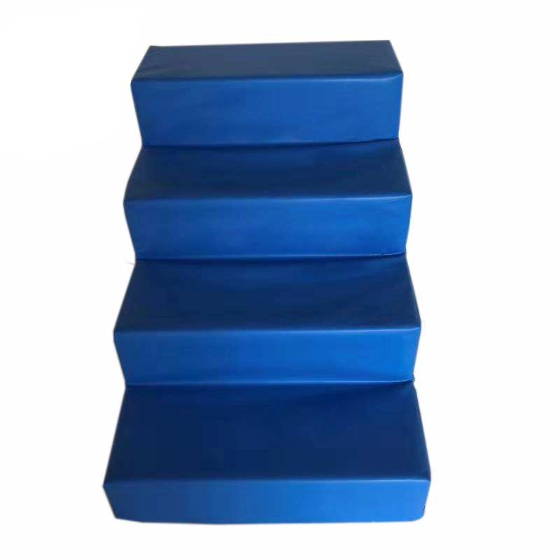 Степенице са четири степеника