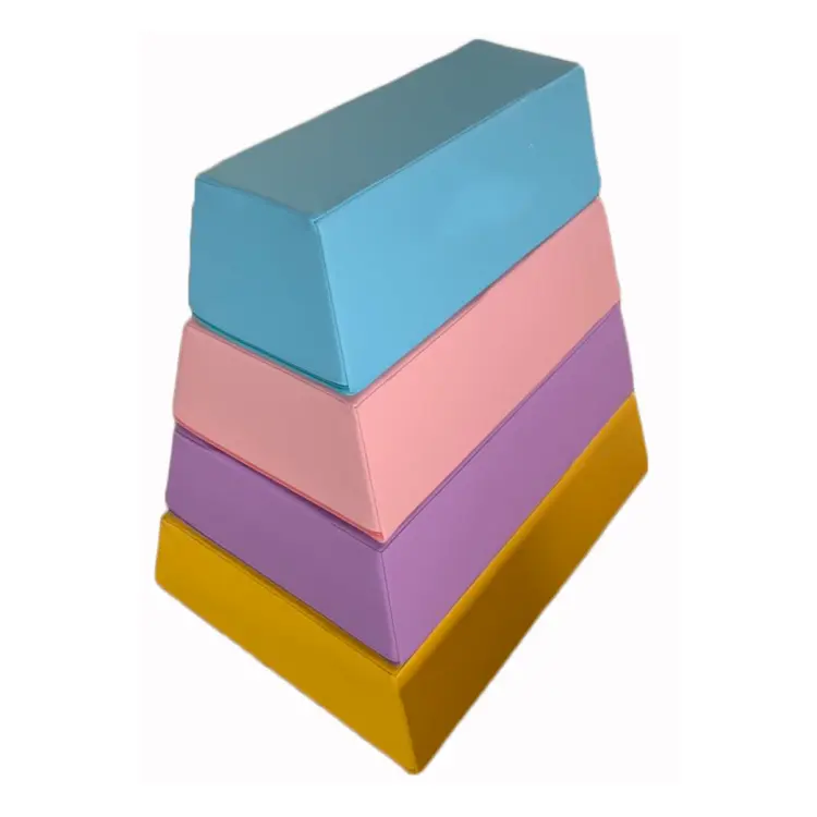 Мала четвороделна кутија за скок